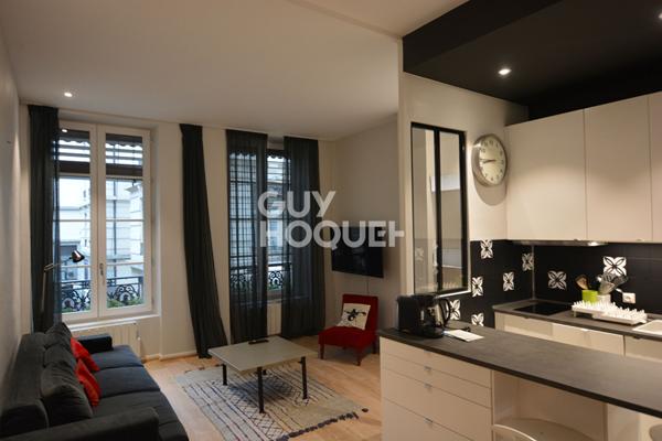 LYON 1 FRESQUE DES LYONNAIS - Appartement T2 - 43.61 m2 - loué meublé