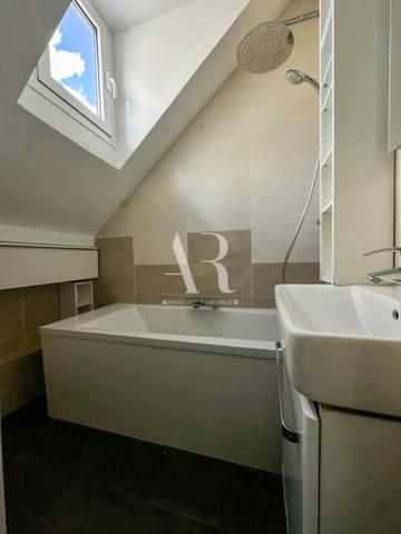 Saint-Maur-des-Fossés (94100) Maison familiale avec sous-sol total, garage et jardin