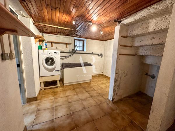 Saint-Maur-des-Fossés (94100) Maison familiale avec sous-sol total, garage et jardin