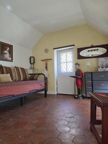 À vendre - Maison ancienne, 8 pièces située à Périgny (94520)