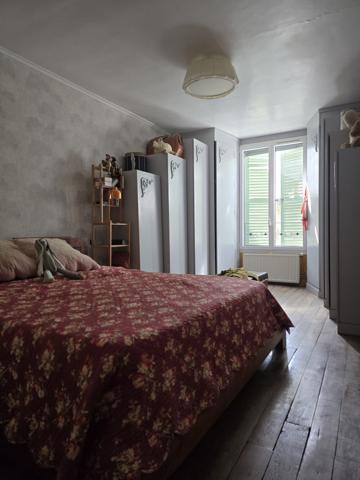 À vendre - Maison ancienne, 8 pièces située à Périgny (94520)