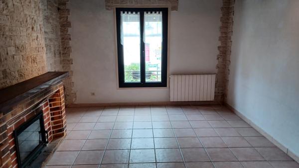 À vendre - Maison mitoyenne 2 côtés, 3 pièces située à Saint-Georges-sur-Cher (41400)