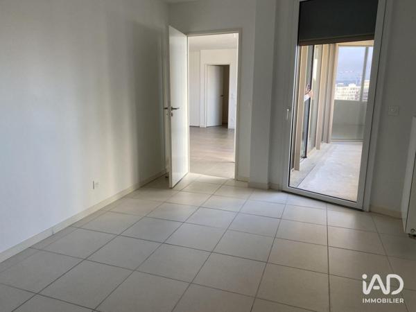 Location appartement 3 pièces 67 m² Bordeaux