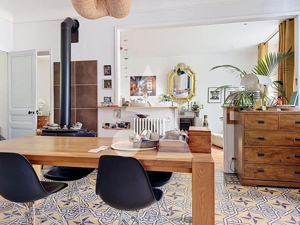 Maison 5 pièces 196 m2