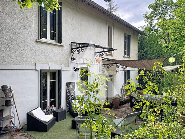 Maison 5 pièces 196 m2