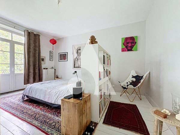 Maison 5 pièces 196 m2