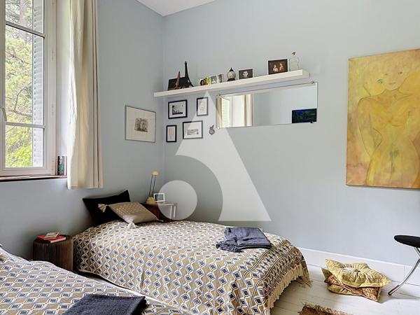 Maison 5 pièces 196 m2