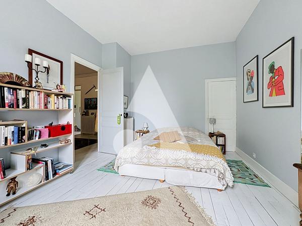 Maison 5 pièces 196 m2