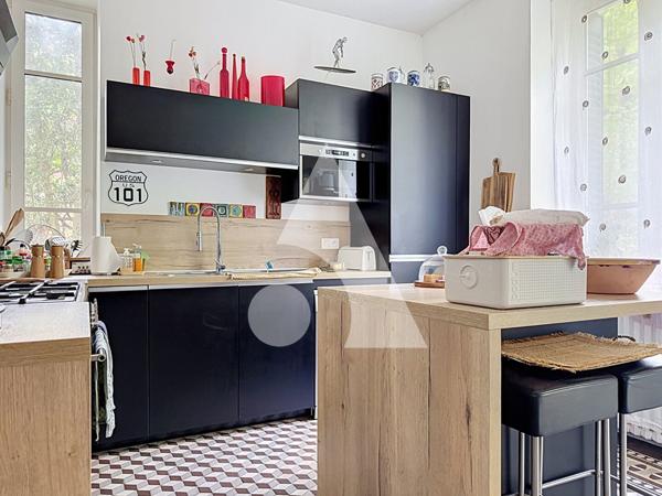 Maison 5 pièces 196 m2
