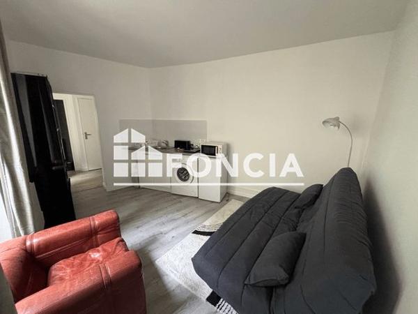 Location Studio 24.1 m² - 10 RUE DE PONTOISE Saint Germain En Laye 78100