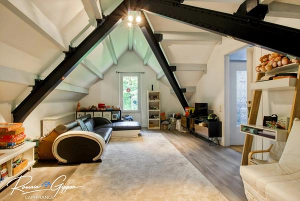 MAISON DE PRESTIGE SUR LES HAUTEURS DE NANCY – Parc arboré, vue exceptionnelle, piscine et jacuzzi – 10 pièces 298m2 NANCY (54)