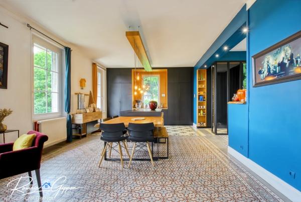 MAISON DE PRESTIGE SUR LES HAUTEURS DE NANCY – Parc arboré, vue exceptionnelle, piscine et jacuzzi – 10 pièces 298m2 NANCY (54)