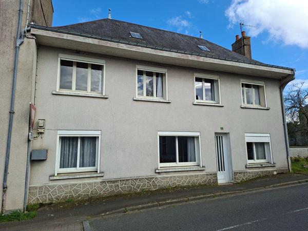 Maison à vendre à Argentonnay dans les Deux-Sèvres (79150), ref : AGM 79**