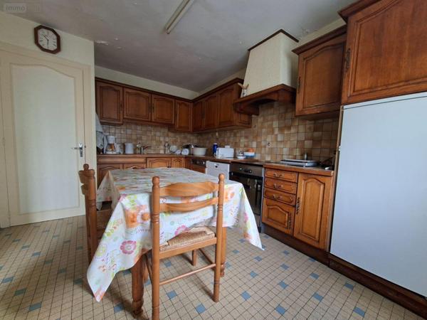 Maison à vendre à Argentonnay dans les Deux-Sèvres (79150), ref : AGM 79**