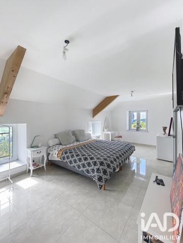 Location maison 7 pièces 240 m² Pange