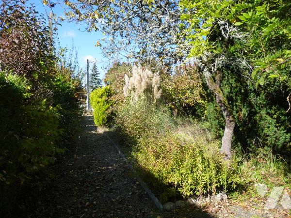 A Cosne-Cours-sur-Loire, à moins d'un kilomètre du centre-ville, dans un quartier calme,
