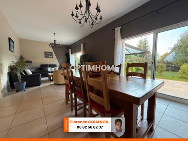 A 55 KM de PARIS. CORBREUSE 91410. Belle maison familiale de 163,04 M² loi carrez ( 189 M² habitable) avec 5/7 Chambres, garage et un beau jardin au calme..