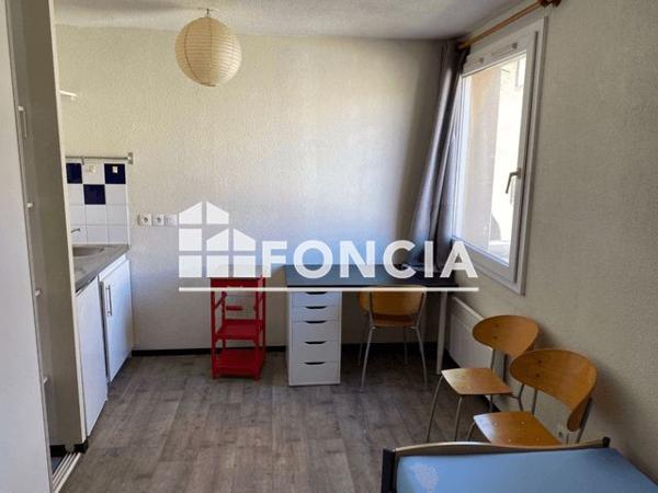 Location Studio 17.83 m² - 27 RUE COLSON Lille 59000