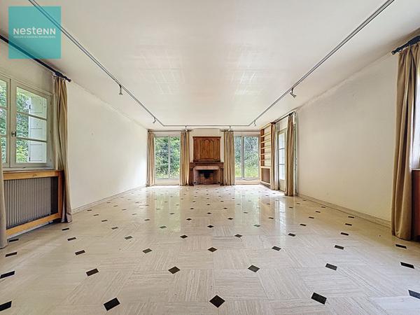 Propriété centre Amboise, 256m² habitables sur parc de 3700m².