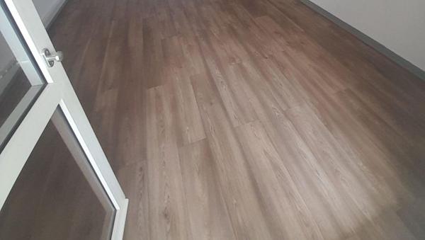 5 LES OMBRELLES – A VENDRE