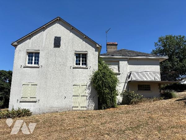 Grande maison au Mesnil-en-Vallée