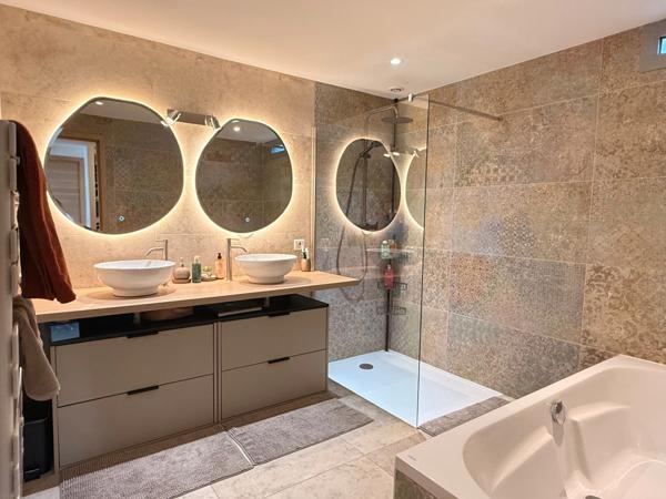 Vallauris - Villa contemporaine neuve avec vue mer