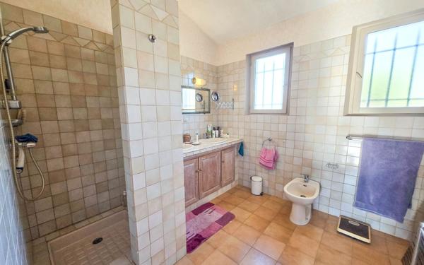 Maison à vendre    4 pièces • 130 m2 Biot