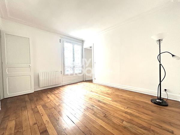 Paris 15 - Rue Dombasle - 2 pièces au calme avec ascenseur