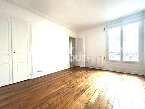 Paris 15 - Rue Dombasle - 2 pièces au calme avec ascenseur