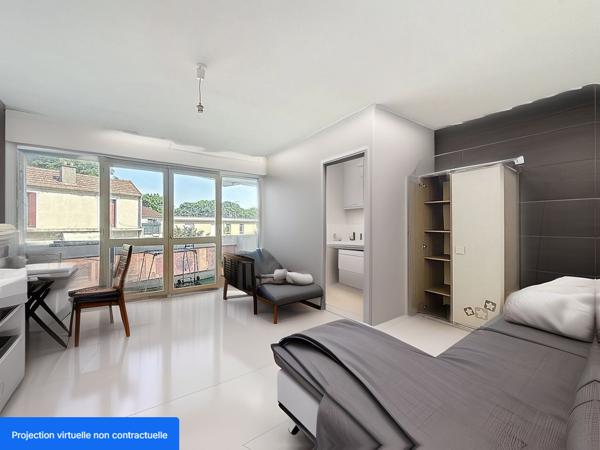 Appartement Villejuif 1 pièce(s)  TERRASSE 30,66m²