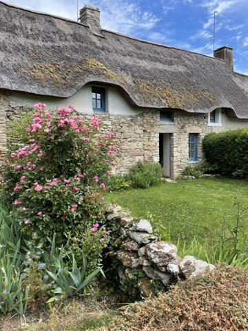 CHARMANTE CHAUMIERE 80 m² MEZERAC / ST LYPHARD