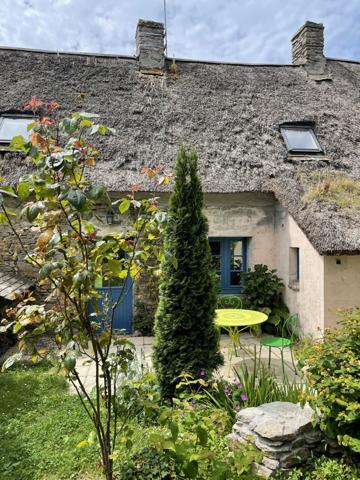 CHARMANTE CHAUMIERE 80 m² MEZERAC / ST LYPHARD