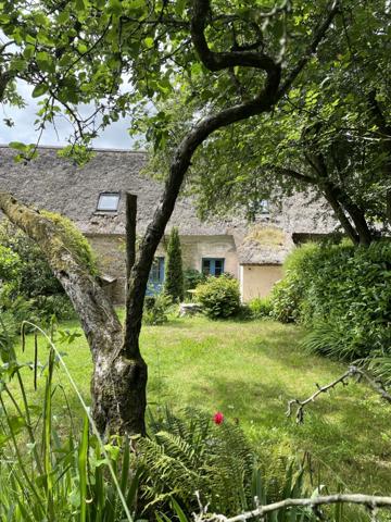 CHARMANTE CHAUMIERE 80 m² MEZERAC / ST LYPHARD