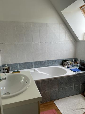 CHARMANTE CHAUMIERE 80 m² MEZERAC / ST LYPHARD