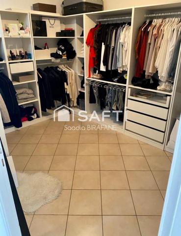 Immeuble de rapport 4 appartements et 2 Locaux