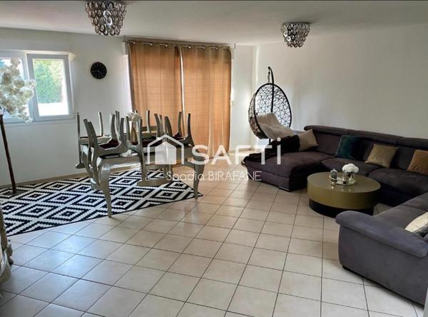 Immeuble de rapport 4 appartements et 2 Locaux
