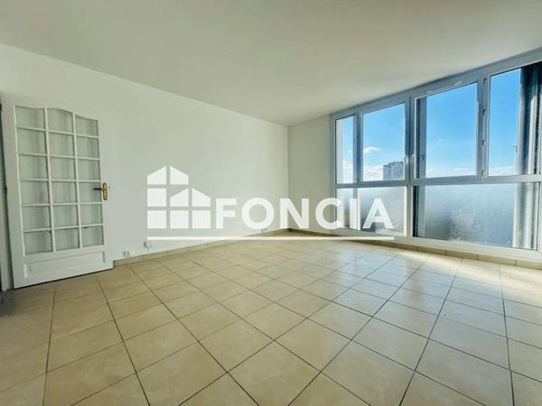 Location Appartement 4 pièces 73.4 m² - 14 PLACE MIRABEAU Soisy Sous Montmorency 95230