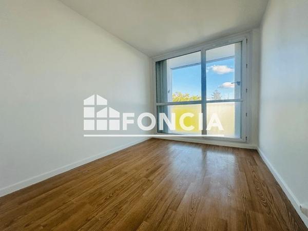 Location Appartement 4 pièces 73.4 m² - 14 PLACE MIRABEAU Soisy Sous Montmorency 95230