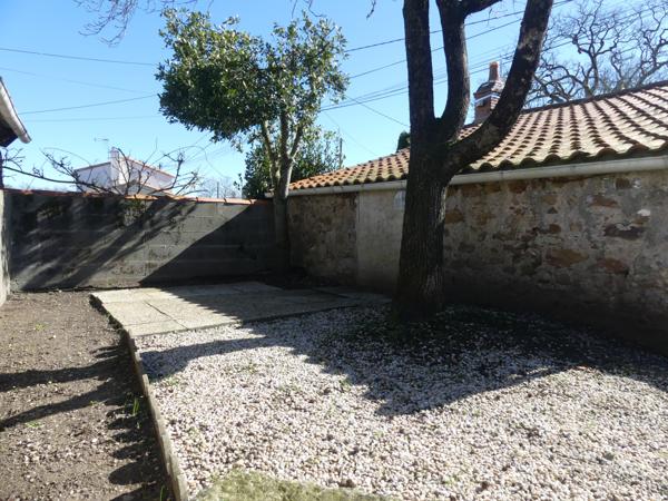 Maison 2 pièces 43m2 avec dépendance