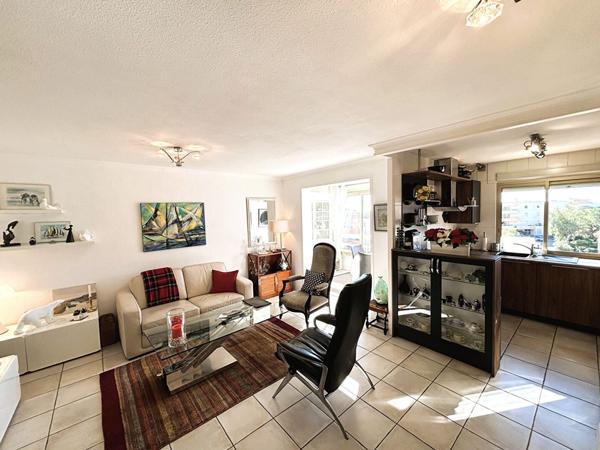 Appartement 4 Pièces La Londe-les-maures