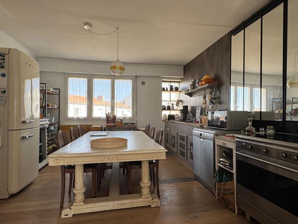 Maison La Rochelle 6 pièce(s) 115.5 m2