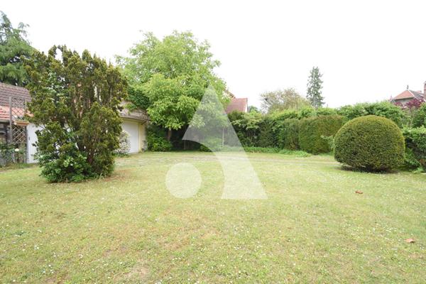 Maison 10 pièces 217 m2