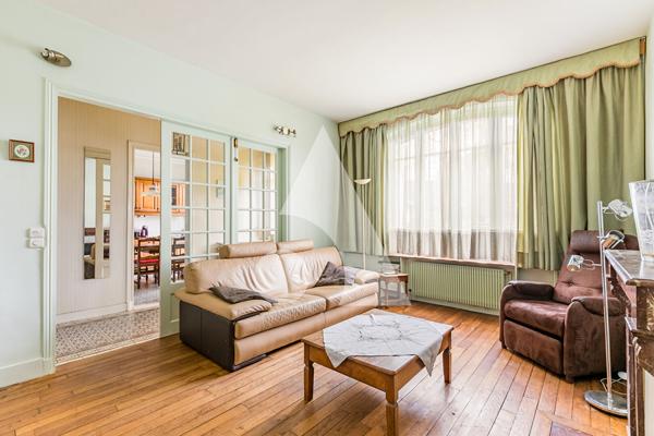 Maison 10 pièces 217 m2