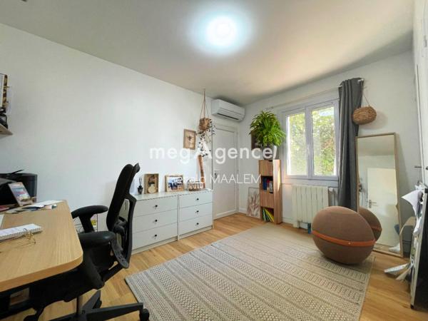 Maison à ROQUEBRUNE-SUR-ARGENS, 83520 - 6 pièces 140m²