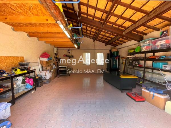 Maison à ROQUEBRUNE-SUR-ARGENS, 83520 - 6 pièces 140m²
