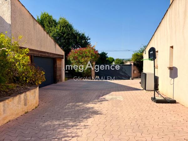Maison à ROQUEBRUNE-SUR-ARGENS, 83520 - 6 pièces 140m²