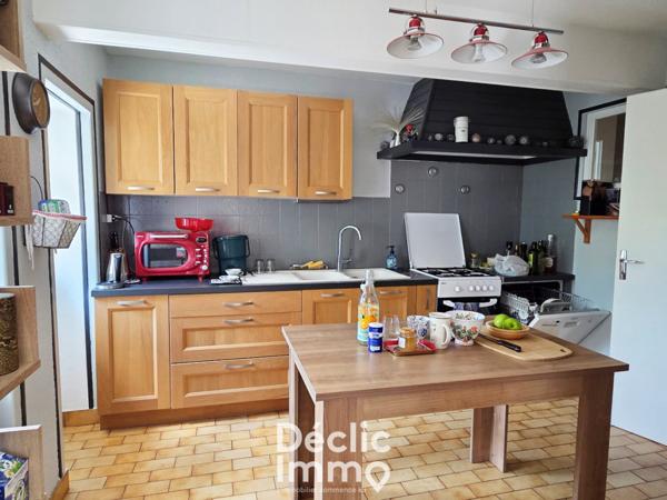 Vente ensemble immobilier Brie, 265m² 2363m² 12 pièces 276 000€ Page /fr/detail.htm