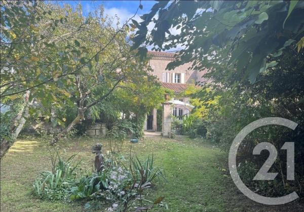 Maison à vendre  8 pièces - 215,56 m2 ST ANDRE DE CUBZAC - 33