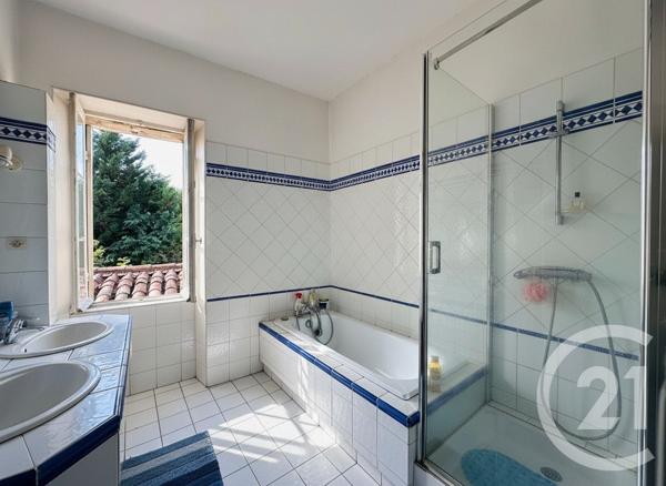 Maison à vendre  8 pièces - 215,56 m2 ST ANDRE DE CUBZAC - 33