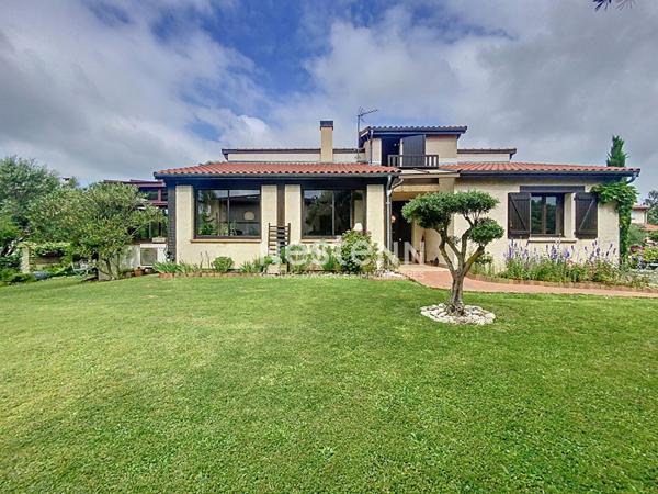 À VENDRE - VILLENEUVE TOLOSANE - Maison 4 pièces, avec garage et grande véranda, Au Calme, Au Fond D'une Impasse